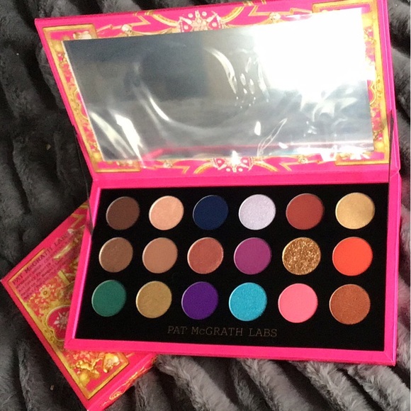 Pat McGrath Holidays MTHRSHP MEGA Celestial Nirvana Eyeshadow Palette New In Box - Picture 1 of 4